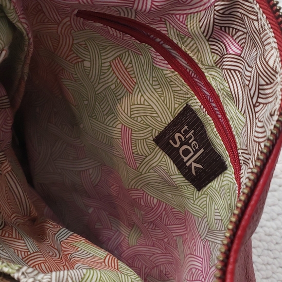 THE SAK RED LEATHER CROSSBODY - Picture 6 of 7